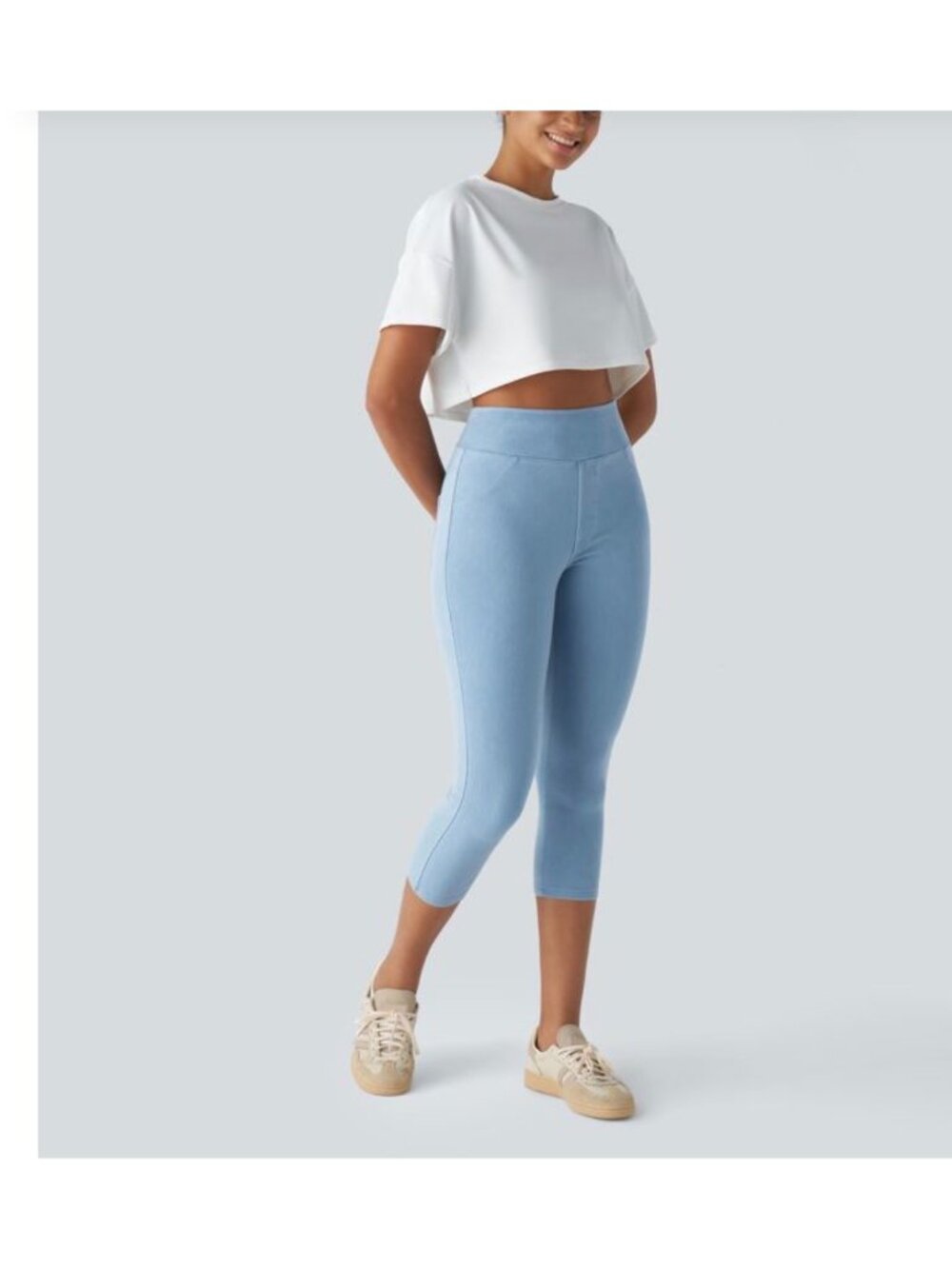 Halara M Capri-Length Light Blue Jeggings With High Waistband & Back Pockets nwt